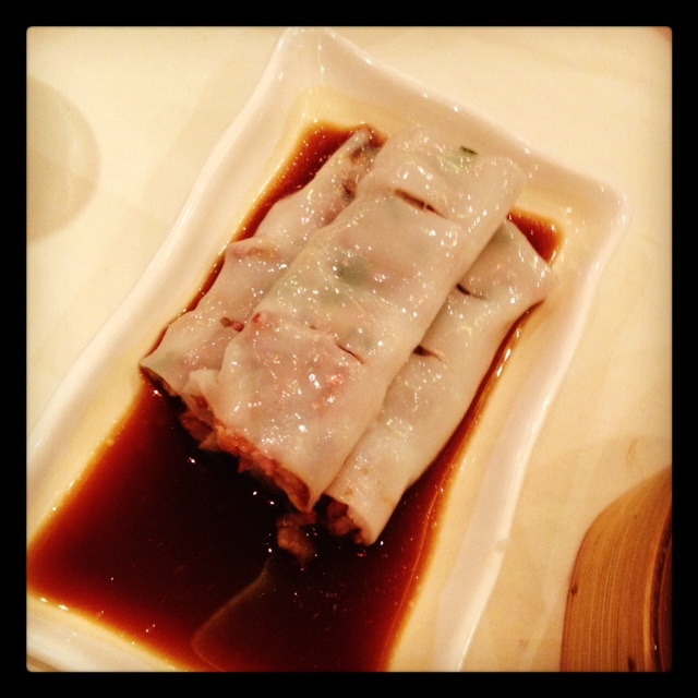 They ordered king prawn AND roast pork cheung fun (love that name)