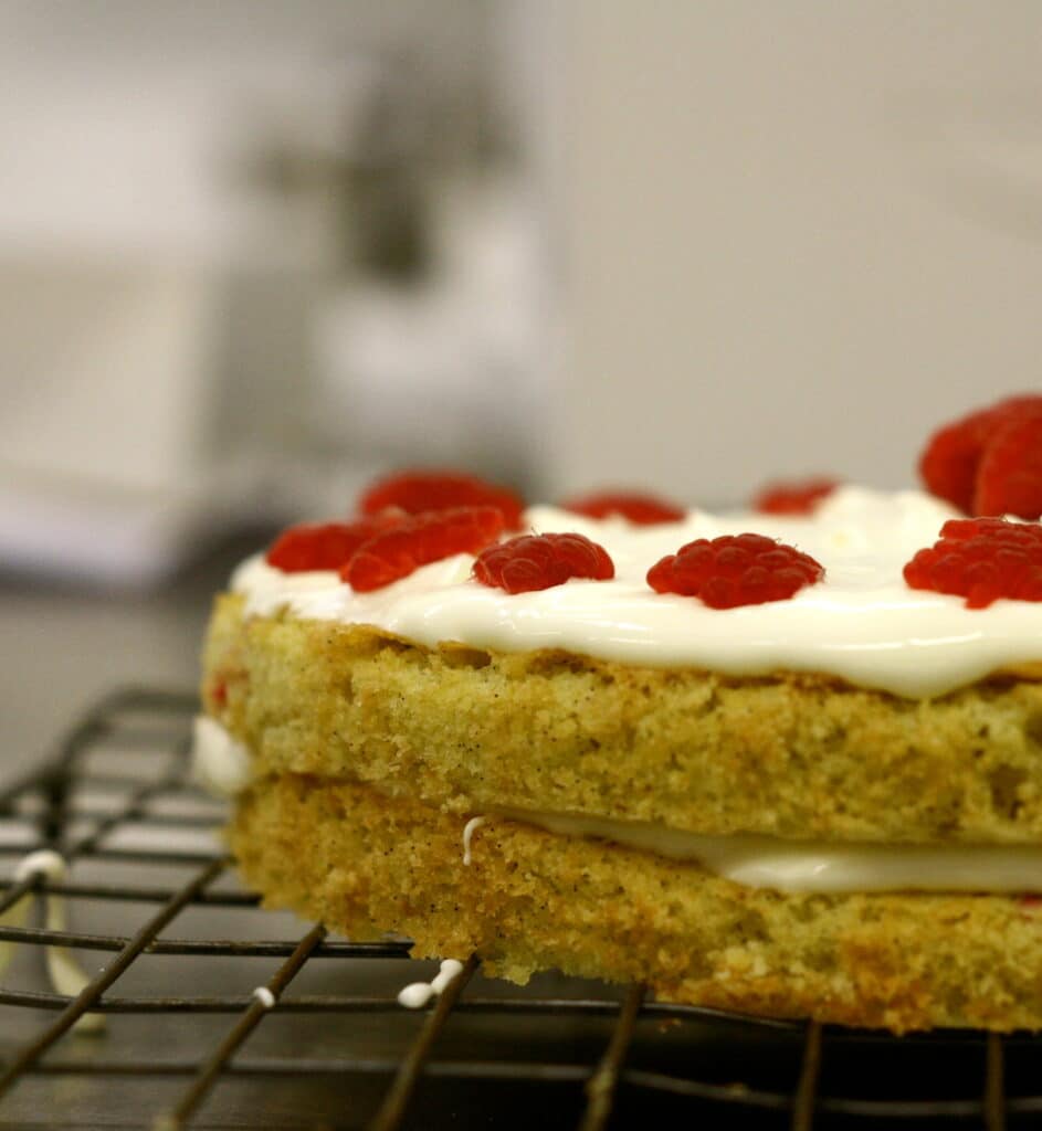 Leiths Victoria Sponge 7