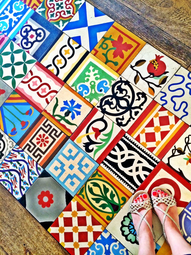 These are the tiles in the French café Boulangerie Bon Matin in Stroud Green, where I had brekky on Sunday morning