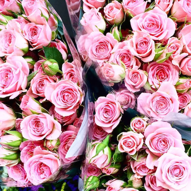 Roses in Portobello Market - Poppy Loves
