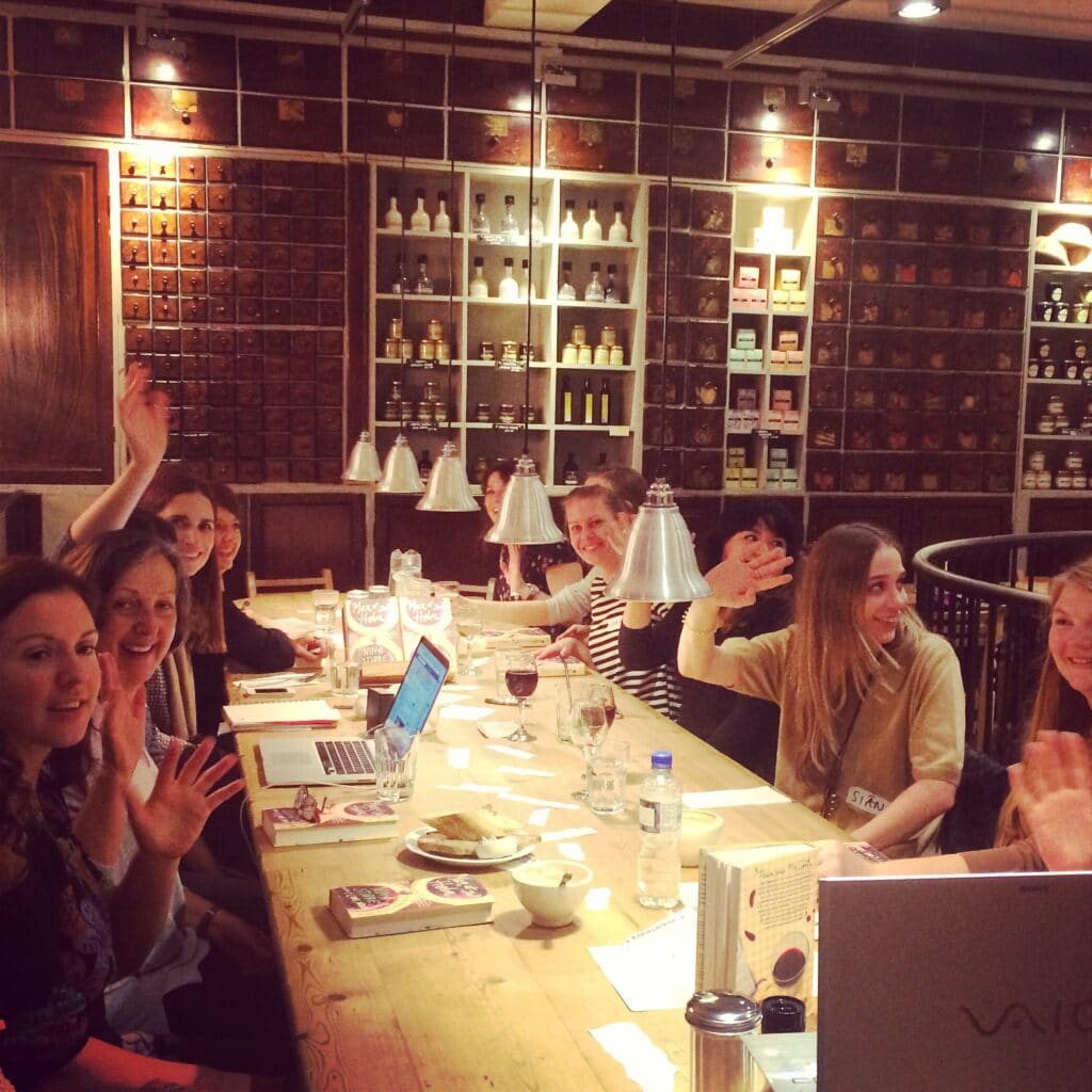 Poppy Loves Book Club in Notting Hill