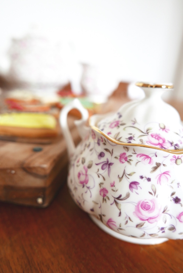 Royal Albert sugar bowl