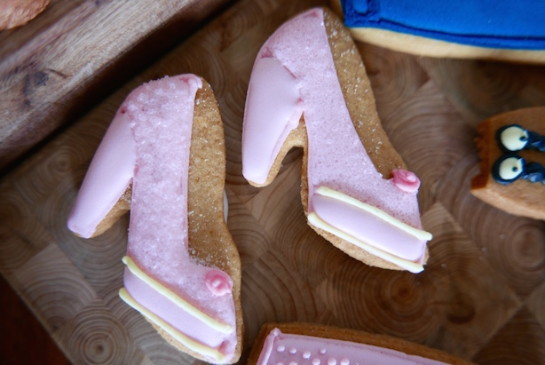 Biscuiteers fashion biscuits