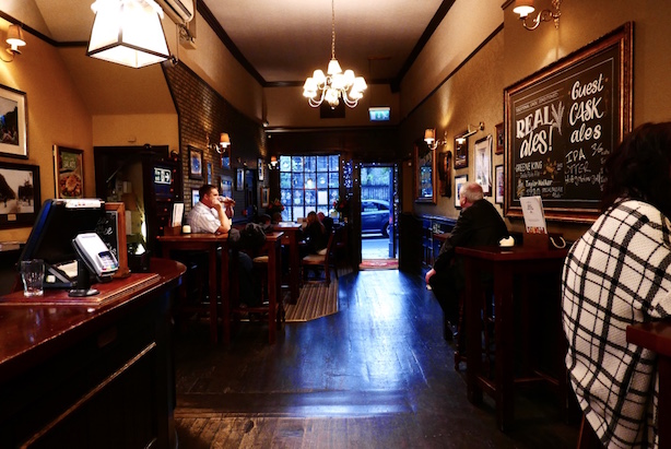 Prince of Wales pub, Kensington