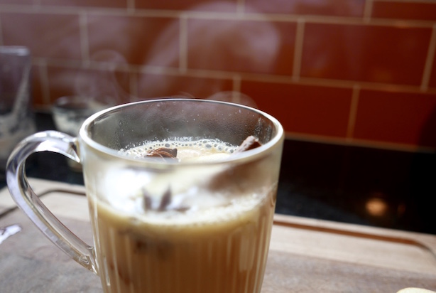 Hot apple spiced drink