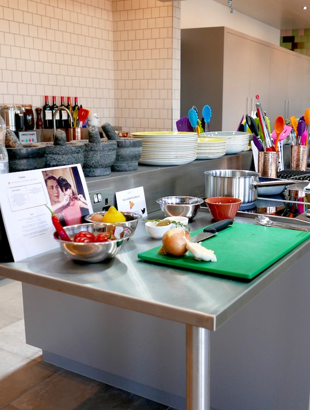 Gizzi Erskine Google Play