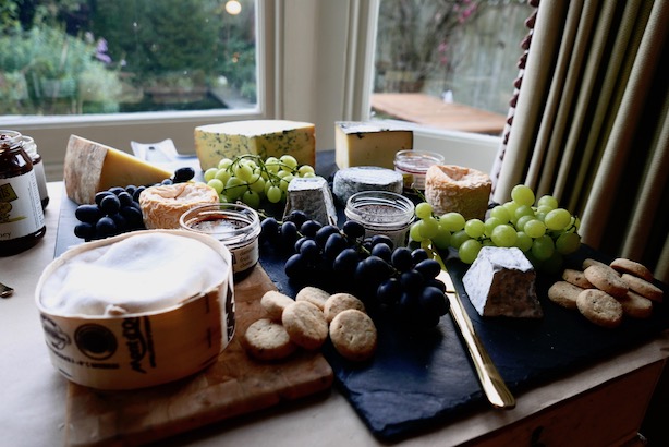 Ultimate-Christmas-Cheeseboard-Poppy-Loves-1
