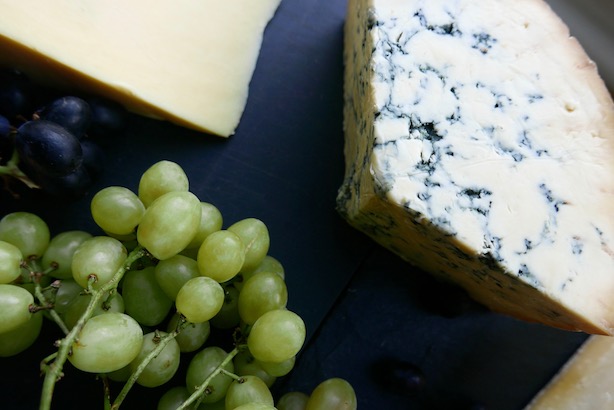 Ultimate-Christmas-Cheeseboard-Poppy-Loves-8