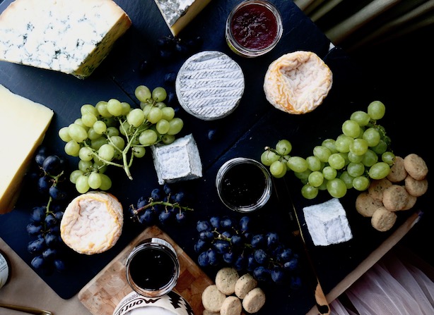 Ultimate-Christmas-Cheeseboard-Poppy-Loves-9