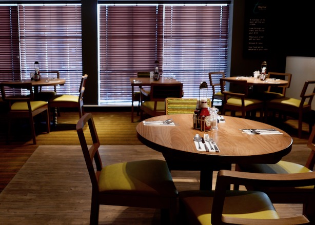 Premier-Inn-Poppy-Loves-17