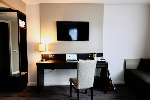 Premier-Inn-Poppy-Loves-3