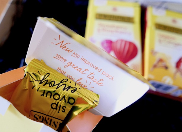 Twinings-Tea-Poppy-Loves-3