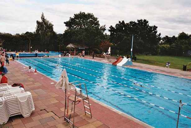 Hampton Pool Hampton Court
