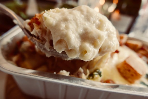 Sainsburys-Supper-Club-macaroni-cheese-serve