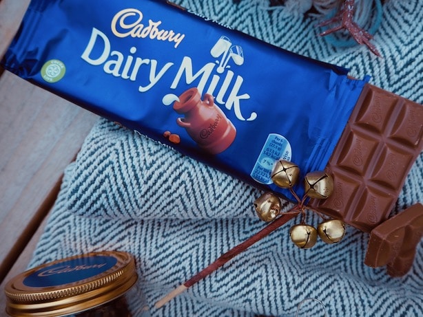 Cadbury-Inventor-Poppy-Loves