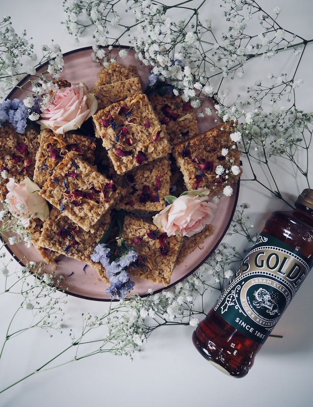 Lyles-Golden-Syrup-Flapjacks-28