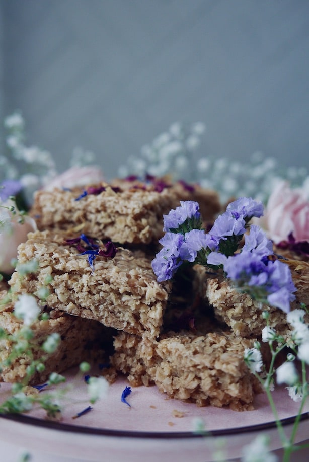 Lyle's-Golden-Syrup-Flapjacks-3
