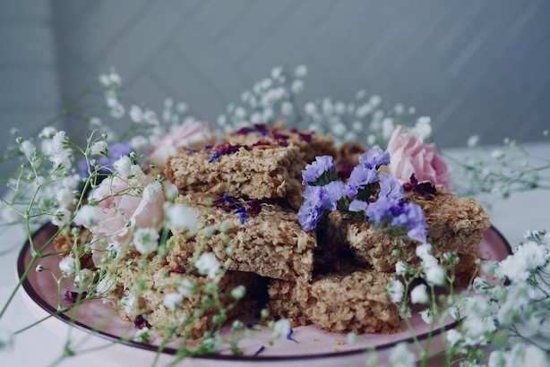 Lyle's-Golden-Syrup-Flapjacks-4