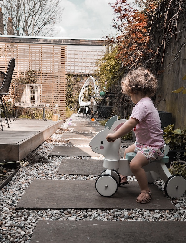 Poppy-Loves-London