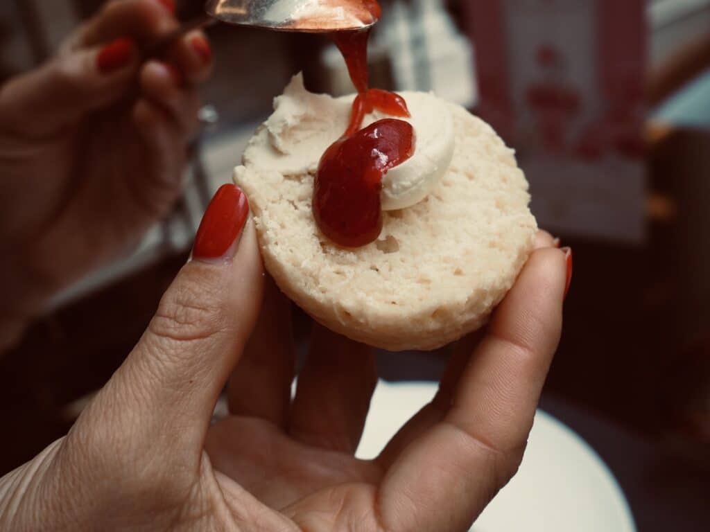 Lanesborough-Afternoon-Tea-Peggy-Porschen