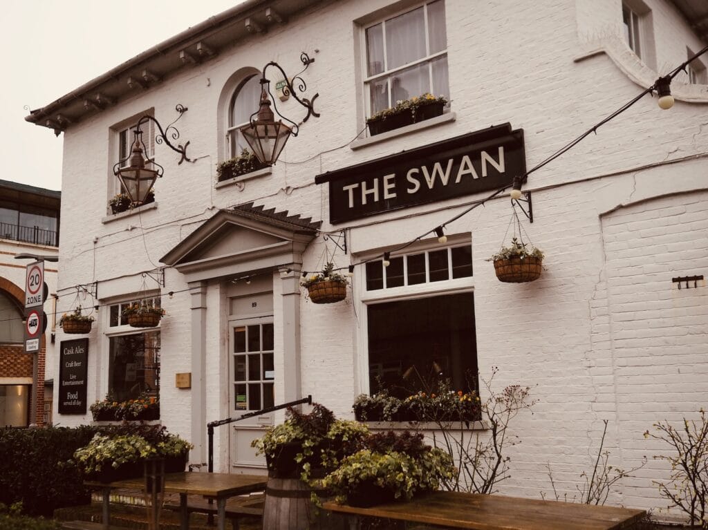 The-Swan-Wimbledon-Village