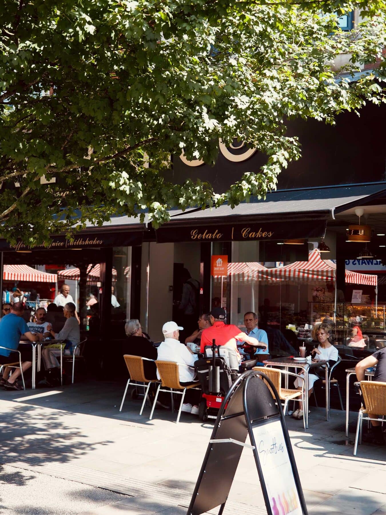 al fresco cafe