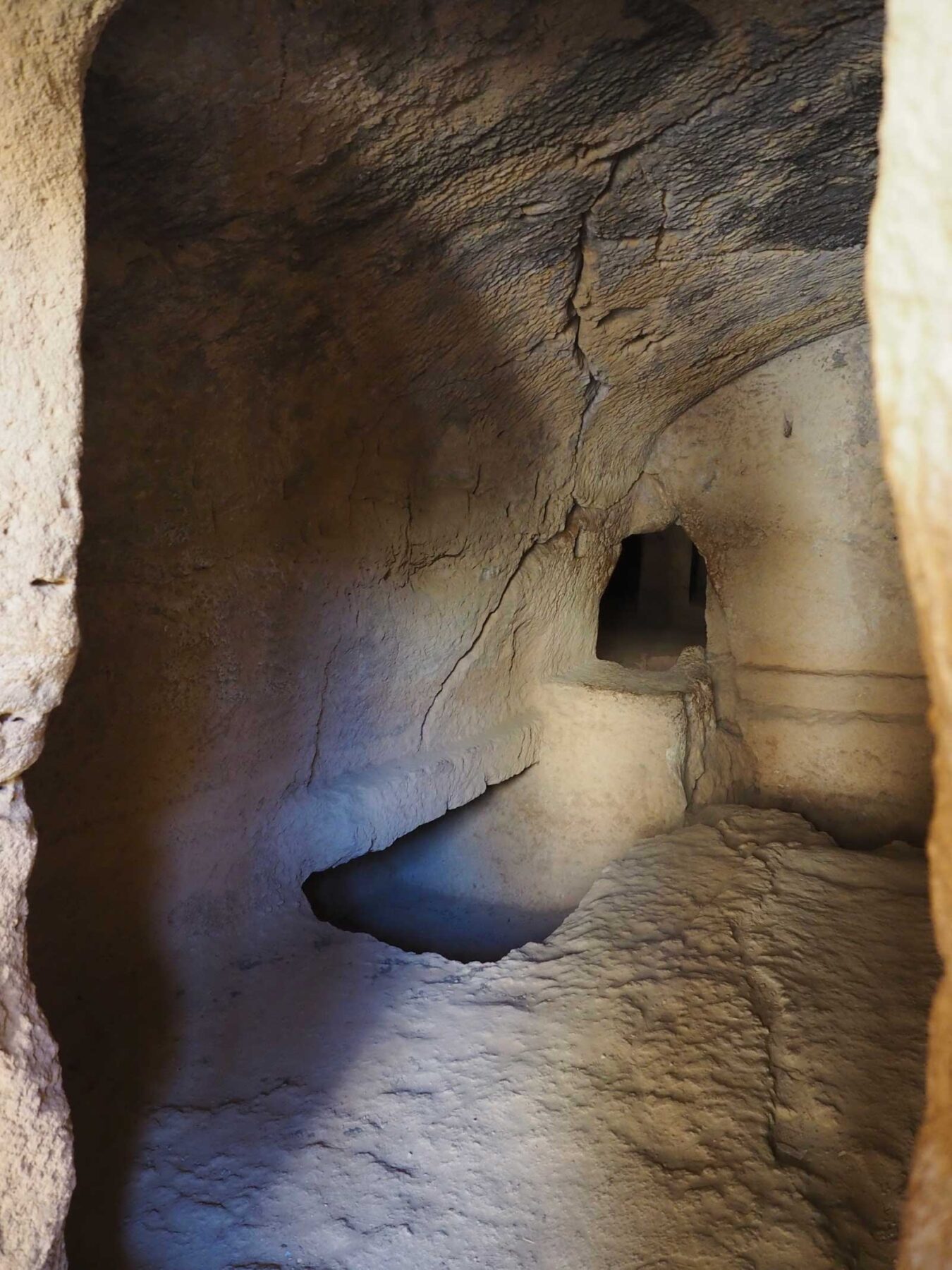 tombs-of-the-kings