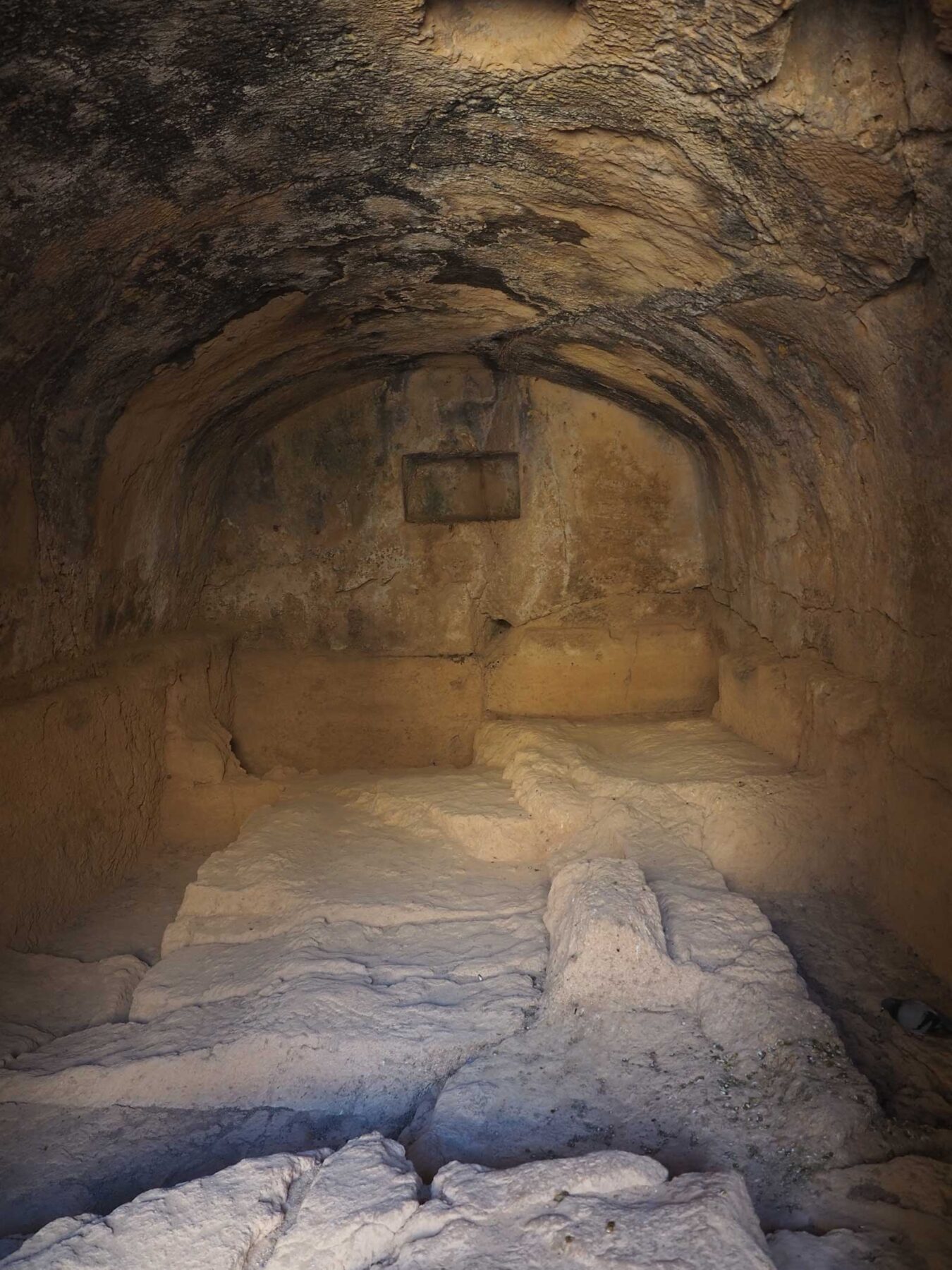 tombs-of-the-kings