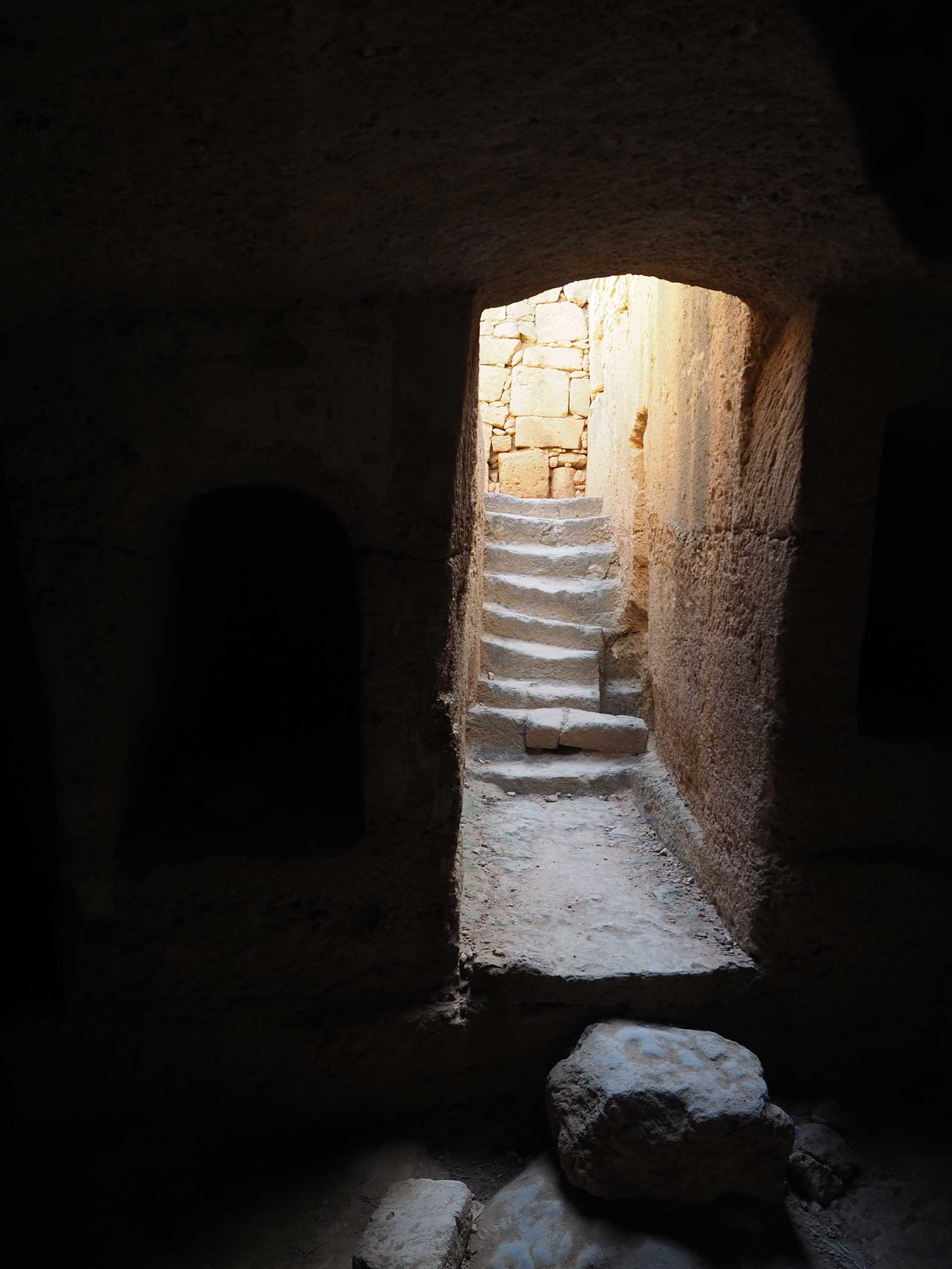 tombs-of-the-kings